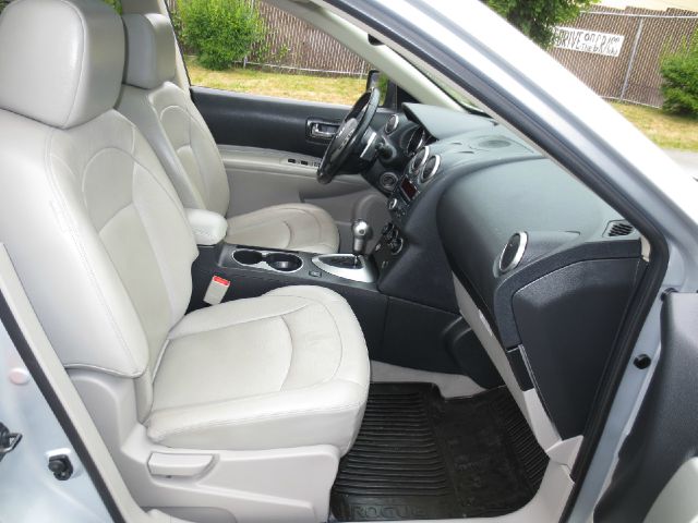 2009 Nissan Rogue 2.5S ONE Owner