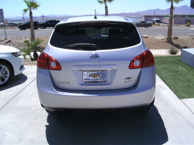 2010 Nissan Rogue Touring / AWD