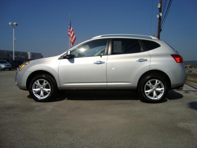 2010 Nissan Rogue LS S