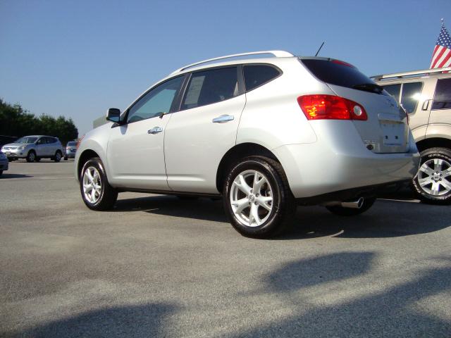 2010 Nissan Rogue LS S