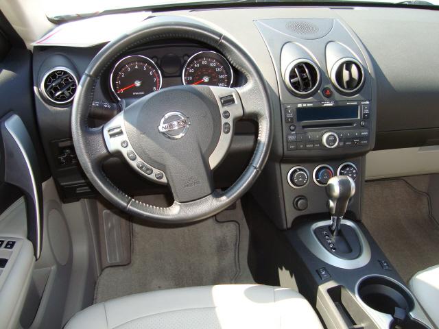 2010 Nissan Rogue LS S