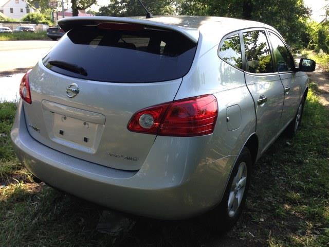 2010 Nissan Rogue BUG WITH Moonroof