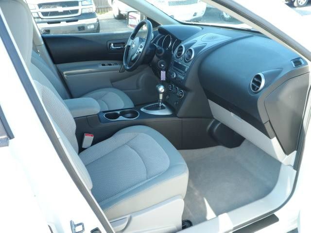 2010 Nissan Rogue 2.5S ONE Owner