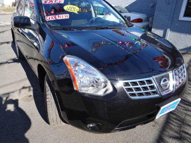 2010 Nissan Rogue Lariat Crew Cab 4WD DRW