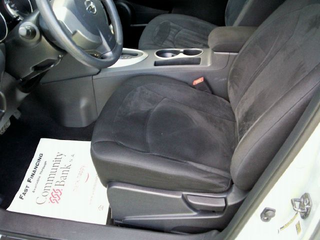 2010 Nissan Rogue Lariat Crew Cab 4WD DRW