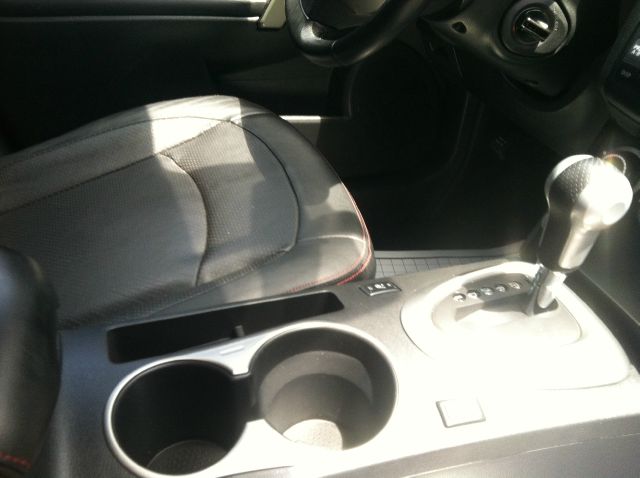 2010 Nissan Rogue 2.5S ONE Owner