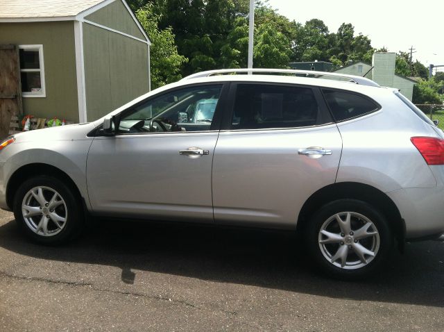 2010 Nissan Rogue 2.5S ONE Owner