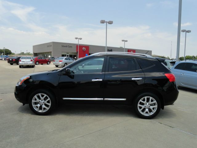 2011 Nissan Rogue LS S
