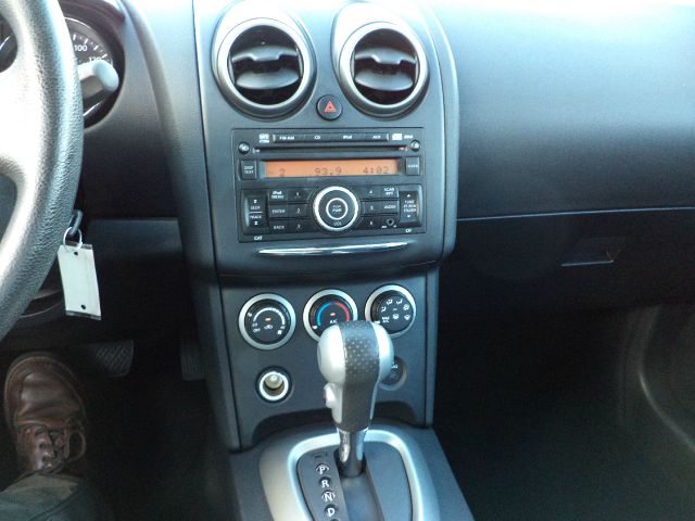 2011 Nissan Rogue Lariat Crew Cab 4WD DRW