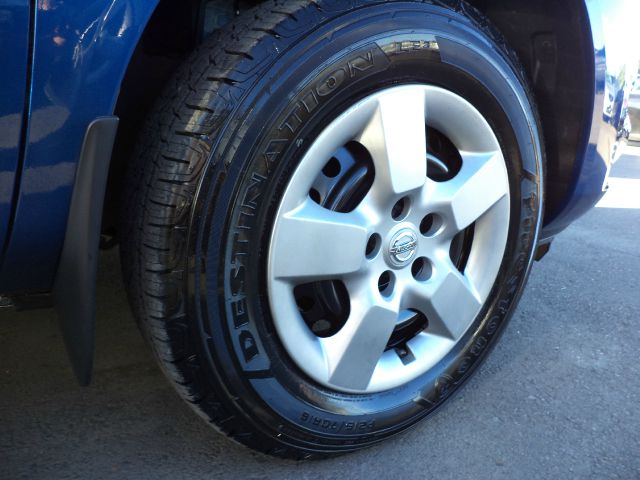 2011 Nissan Rogue Lariat Crew Cab 4WD DRW