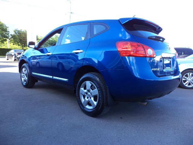 2011 Nissan Rogue Lariat Crew Cab 4WD DRW