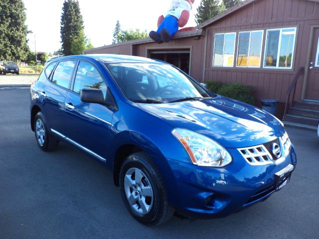2011 Nissan Rogue Lariat Crew Cab 4WD DRW