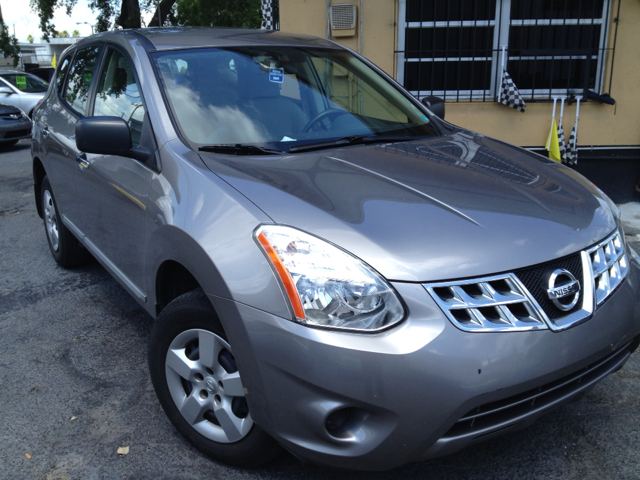 2011 Nissan Rogue Touring / AWD