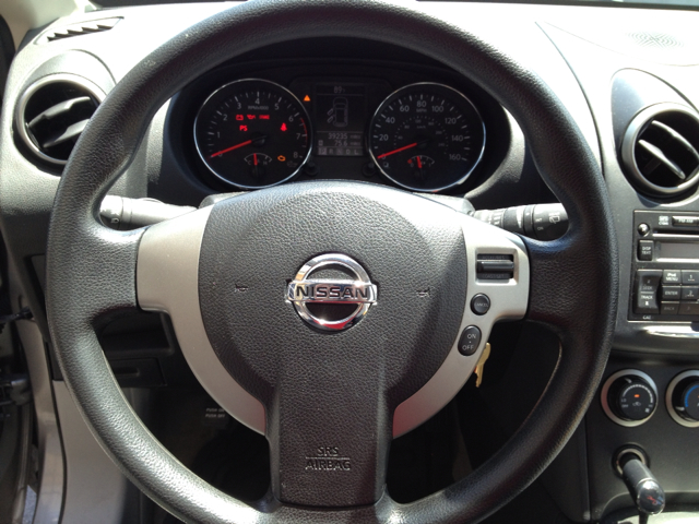 2011 Nissan Rogue Touring / AWD