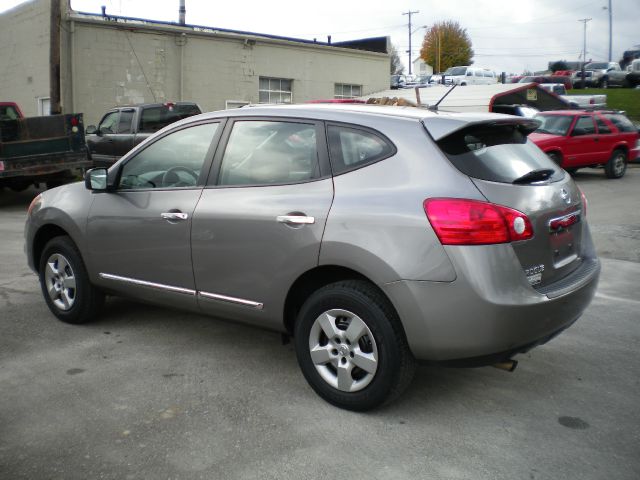 2011 Nissan Rogue Lariat Crew Cab 4WD DRW