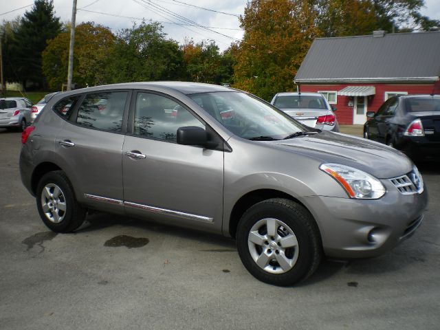 2011 Nissan Rogue Lariat Crew Cab 4WD DRW