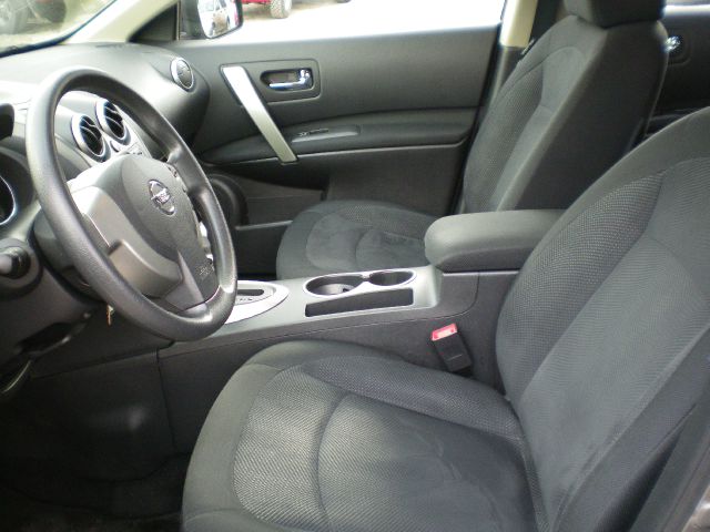 2011 Nissan Rogue Lariat Crew Cab 4WD DRW