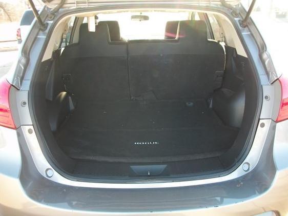 2011 Nissan Rogue Touring / AWD