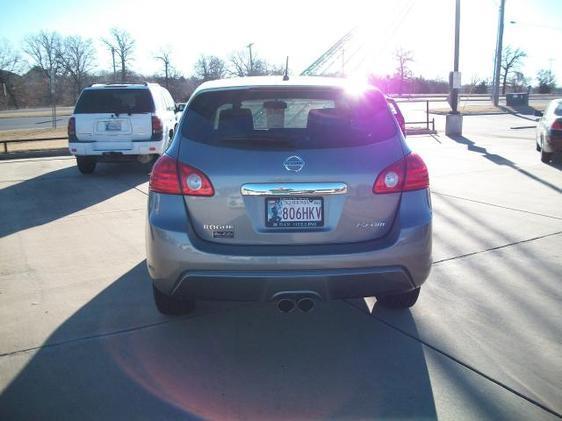2011 Nissan Rogue Touring / AWD