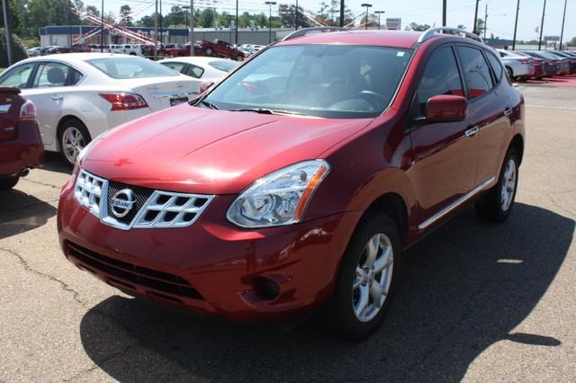 2011 Nissan Rogue XR