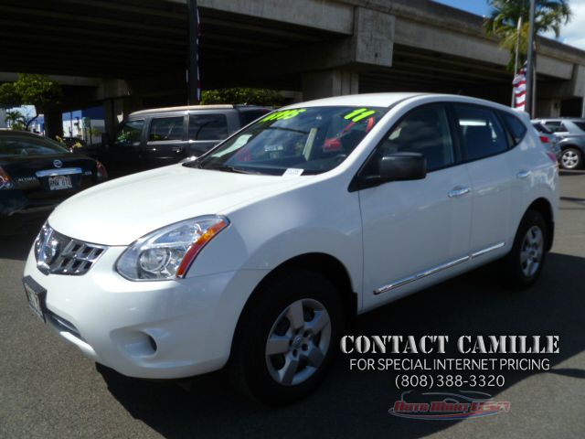 2011 Nissan Rogue Lariat Crew Cab 4WD DRW