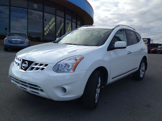 2011 Nissan Rogue Touring / AWD