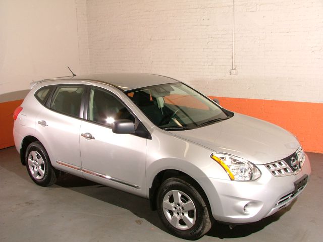 2011 Nissan Rogue Lariat Crew Cab 4WD DRW