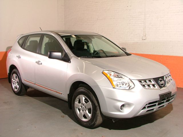 2011 Nissan Rogue Lariat Crew Cab 4WD DRW