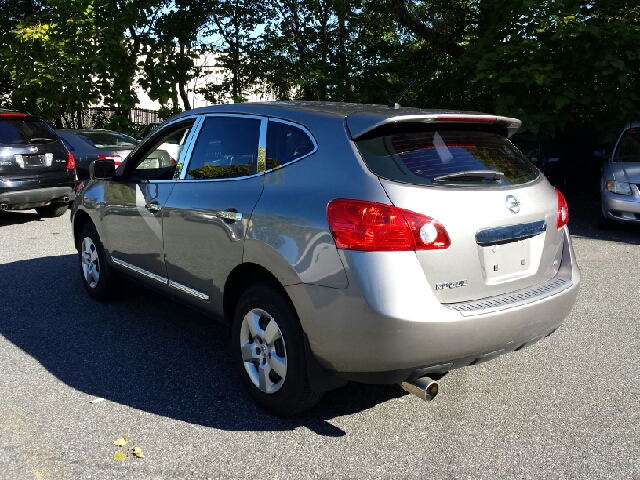 2011 Nissan Rogue Lariat Crew Cab 4WD DRW