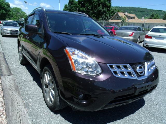 2011 Nissan Rogue Lariat Crew Cab 4WD DRW