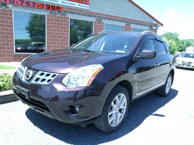 2011 Nissan Rogue Lariat Crew Cab 4WD DRW