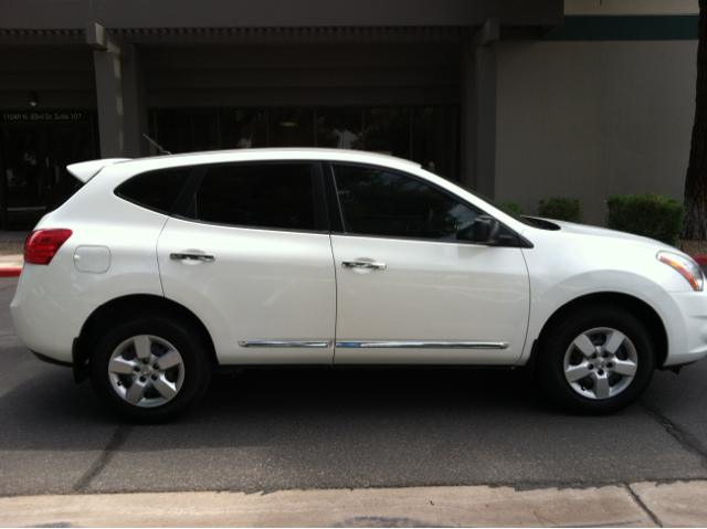 2011 Nissan Rogue Touring / AWD