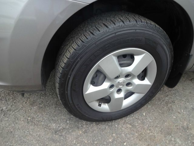 2011 Nissan Rogue Crewcab 4X4 Kingranch