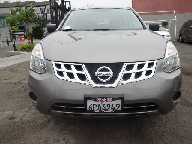 2011 Nissan Rogue Crewcab 4X4 Kingranch