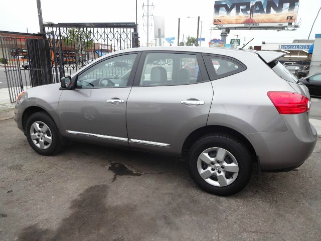 2011 Nissan Rogue Crewcab 4X4 Kingranch