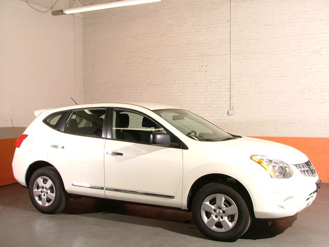2012 Nissan Rogue Lariat Crew Cab 4WD DRW