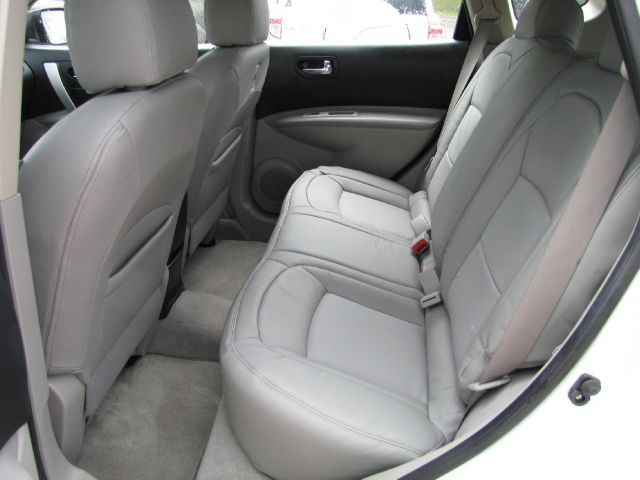 2012 Nissan Rogue Touring / AWD