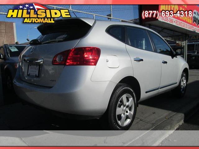 2012 Nissan Rogue BUG WITH Moonroof