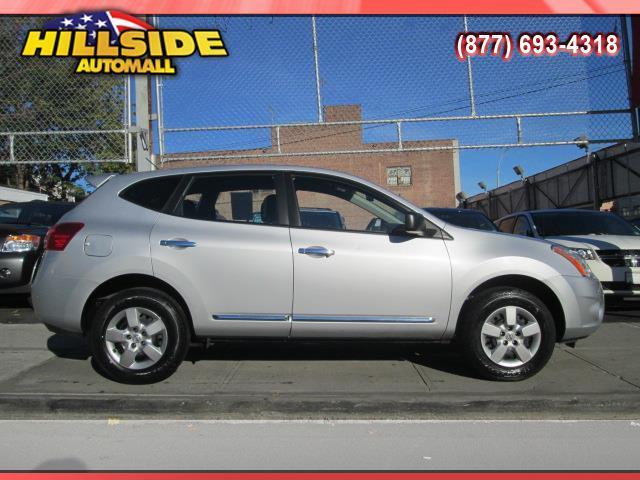 2012 Nissan Rogue BUG WITH Moonroof