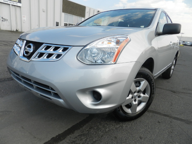 2013 Nissan Rogue Lariat Crew Cab 4WD DRW