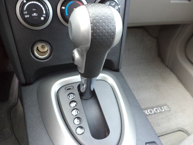 2013 Nissan Rogue Lariat Crew Cab 4WD DRW