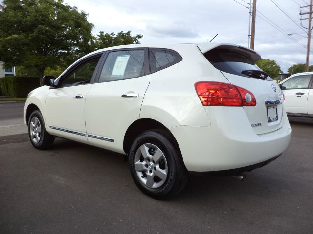2013 Nissan Rogue Lariat Crew Cab 4WD DRW