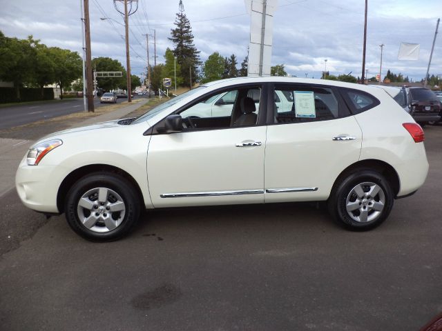 2013 Nissan Rogue Lariat Crew Cab 4WD DRW