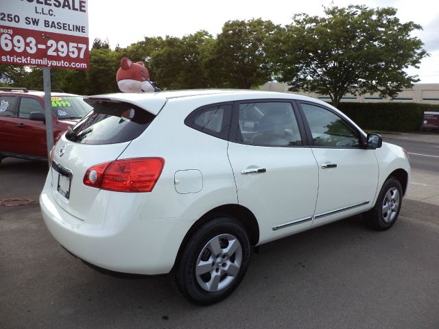 2013 Nissan Rogue Lariat Crew Cab 4WD DRW