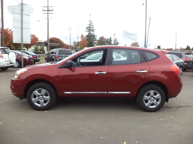 2013 Nissan Rogue Lariat Crew Cab 4WD DRW