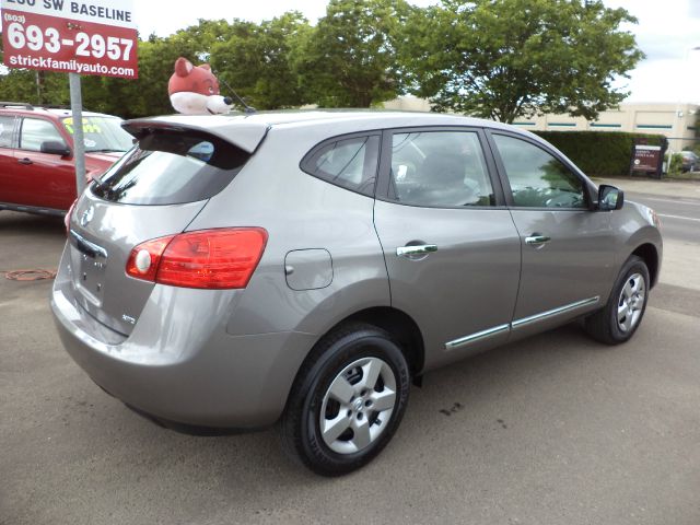 2013 Nissan Rogue Lariat Crew Cab 4WD DRW