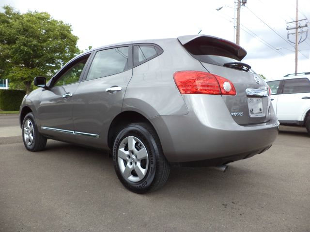 2013 Nissan Rogue Lariat Crew Cab 4WD DRW
