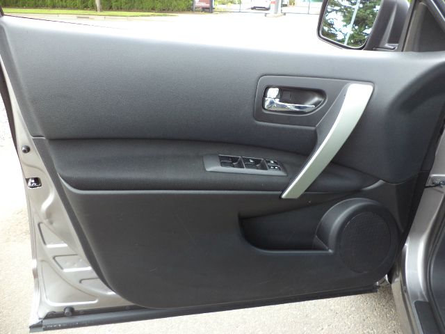 2013 Nissan Rogue Lariat Crew Cab 4WD DRW