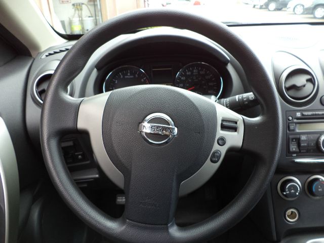 2013 Nissan Rogue Lariat Crew Cab 4WD DRW