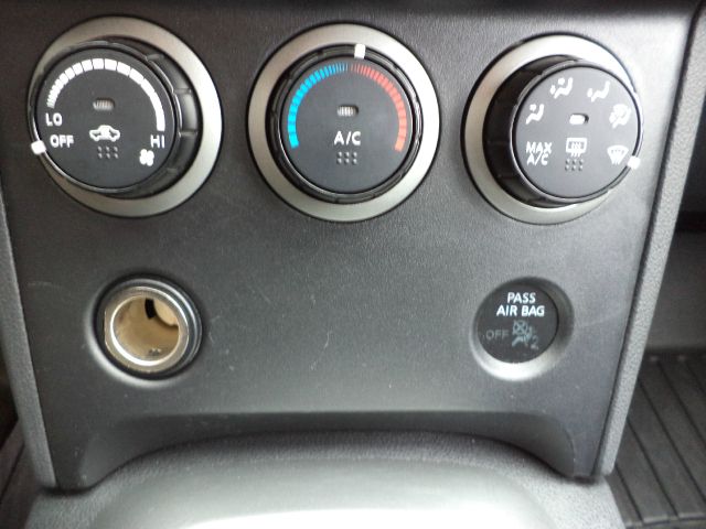 2013 Nissan Rogue Lariat Crew Cab 4WD DRW